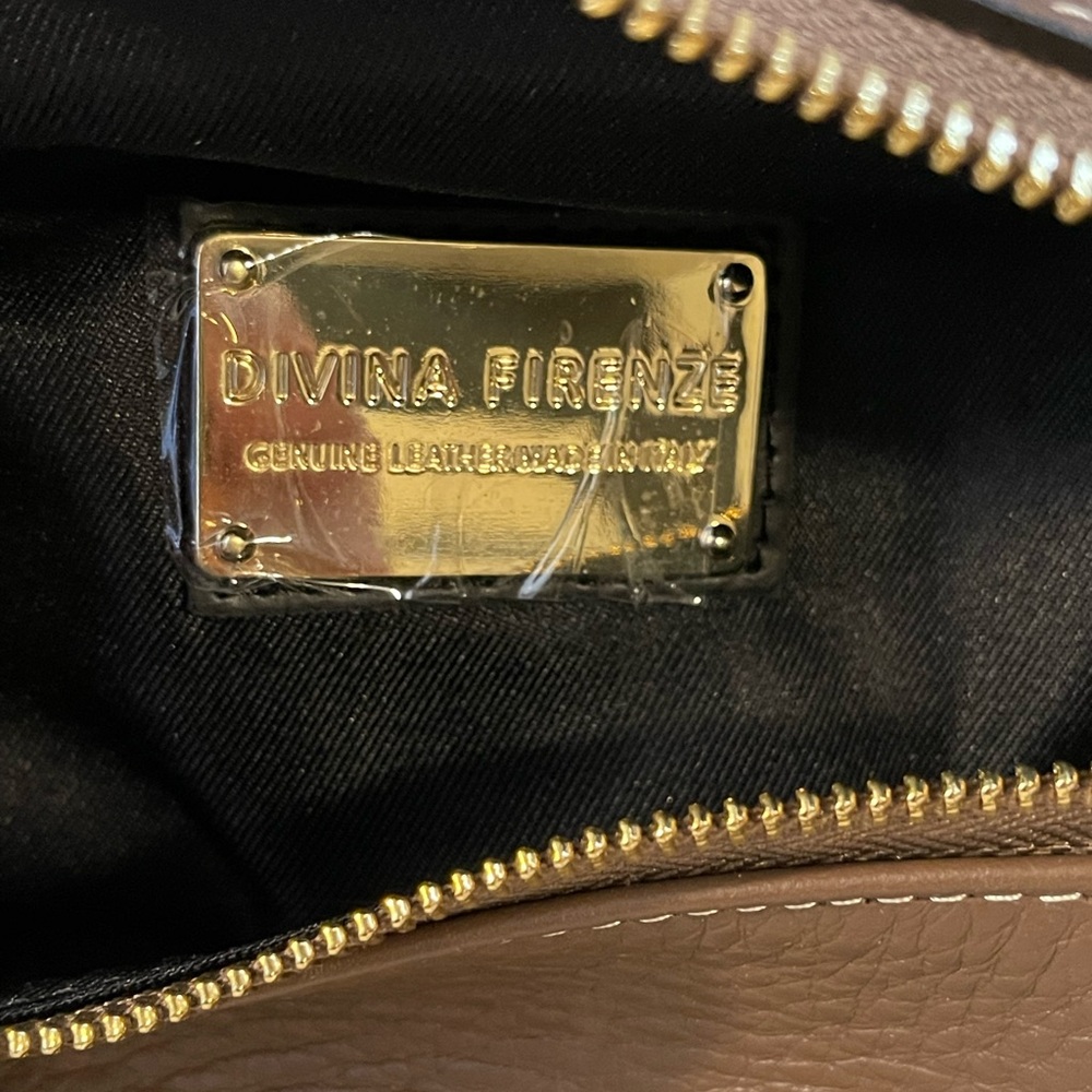 Divina Firenze Crossbody Bag with Gold Chain - Picture 6 of 8